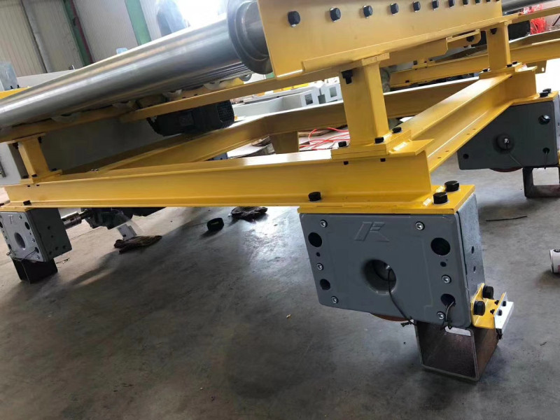 花键轴轨道驱动轮组在RGV小车上的应用