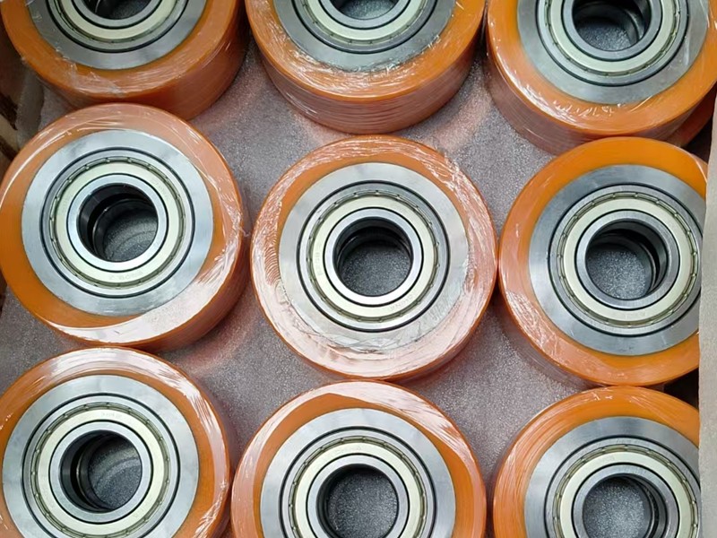 堆垛机上横梁抱轮